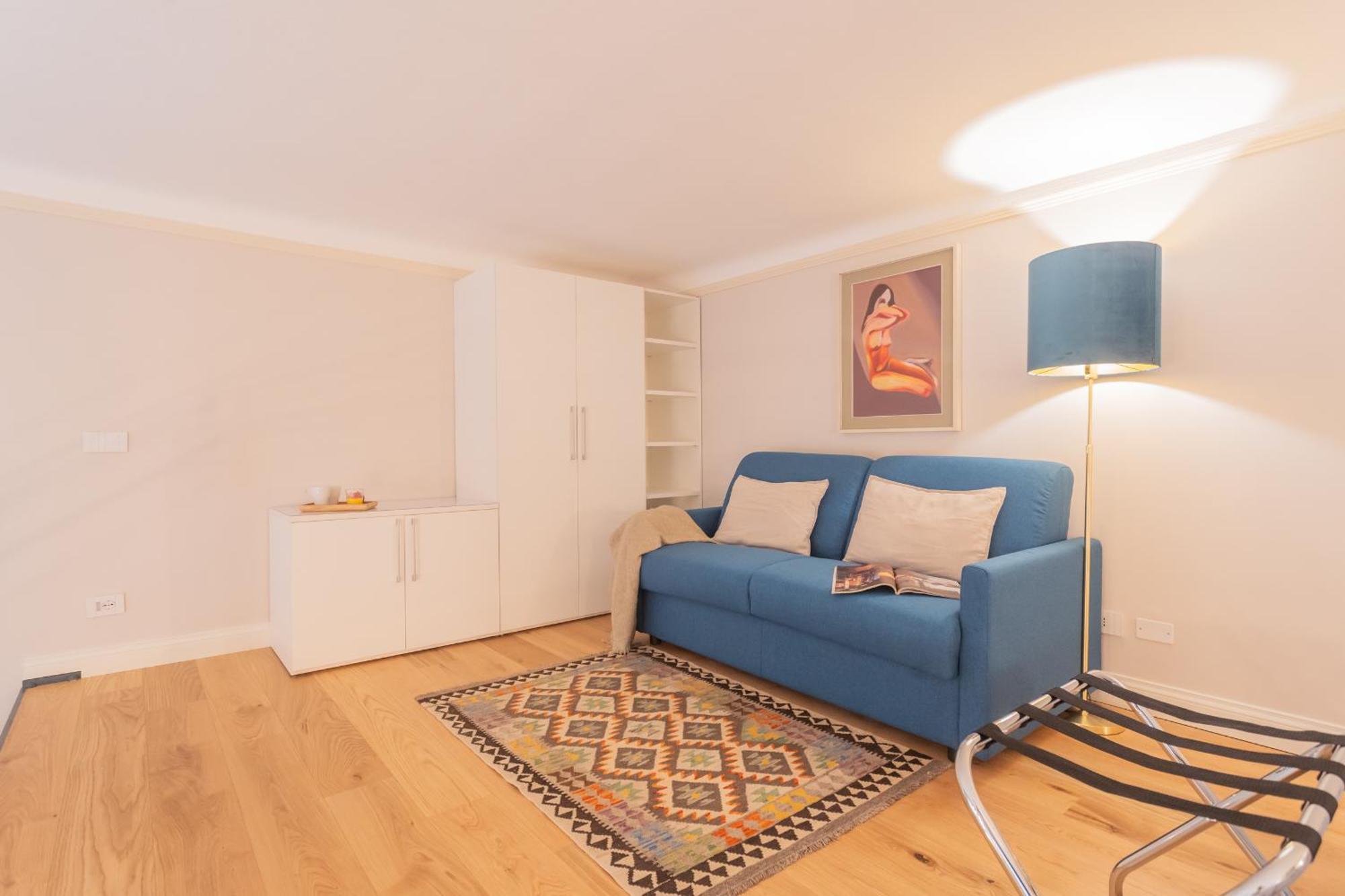 Cinque Giornate 70 By Rent Appartement